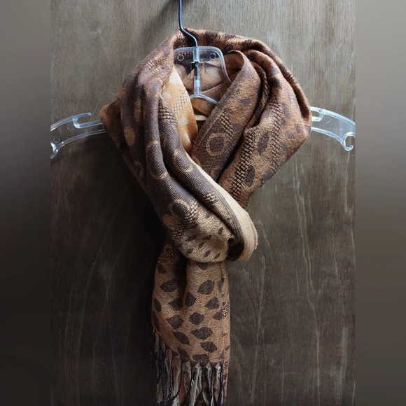 Pashmina - Picture 1 of 3